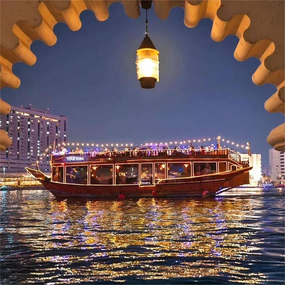 dhow-cruise-dinner-shows