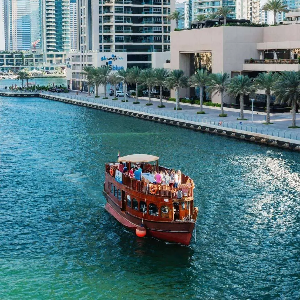 marina-cruise-dinner-shows