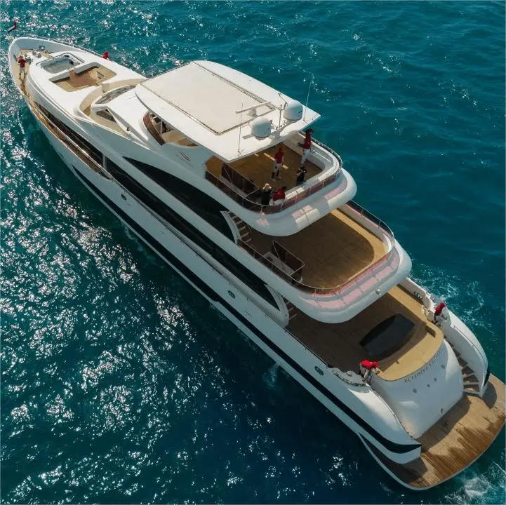 marina-luxury-yacht-dinner